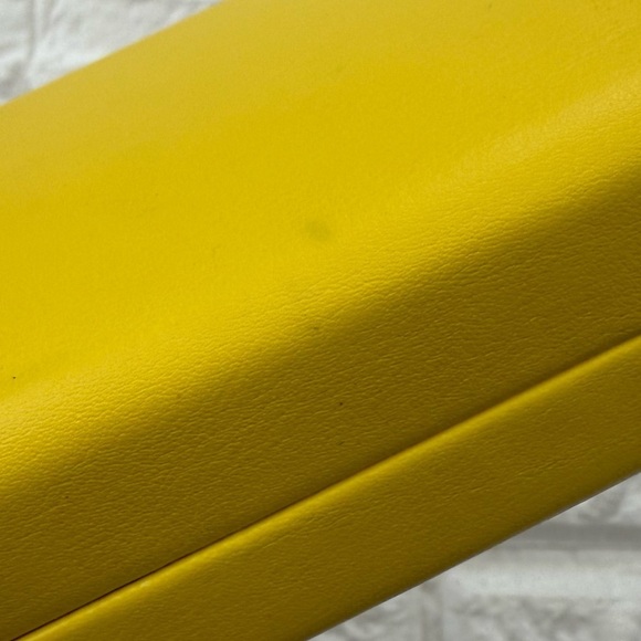 MARC JACOBS Yellow Hardshell Sunglasses Case - Picture 3 of 5